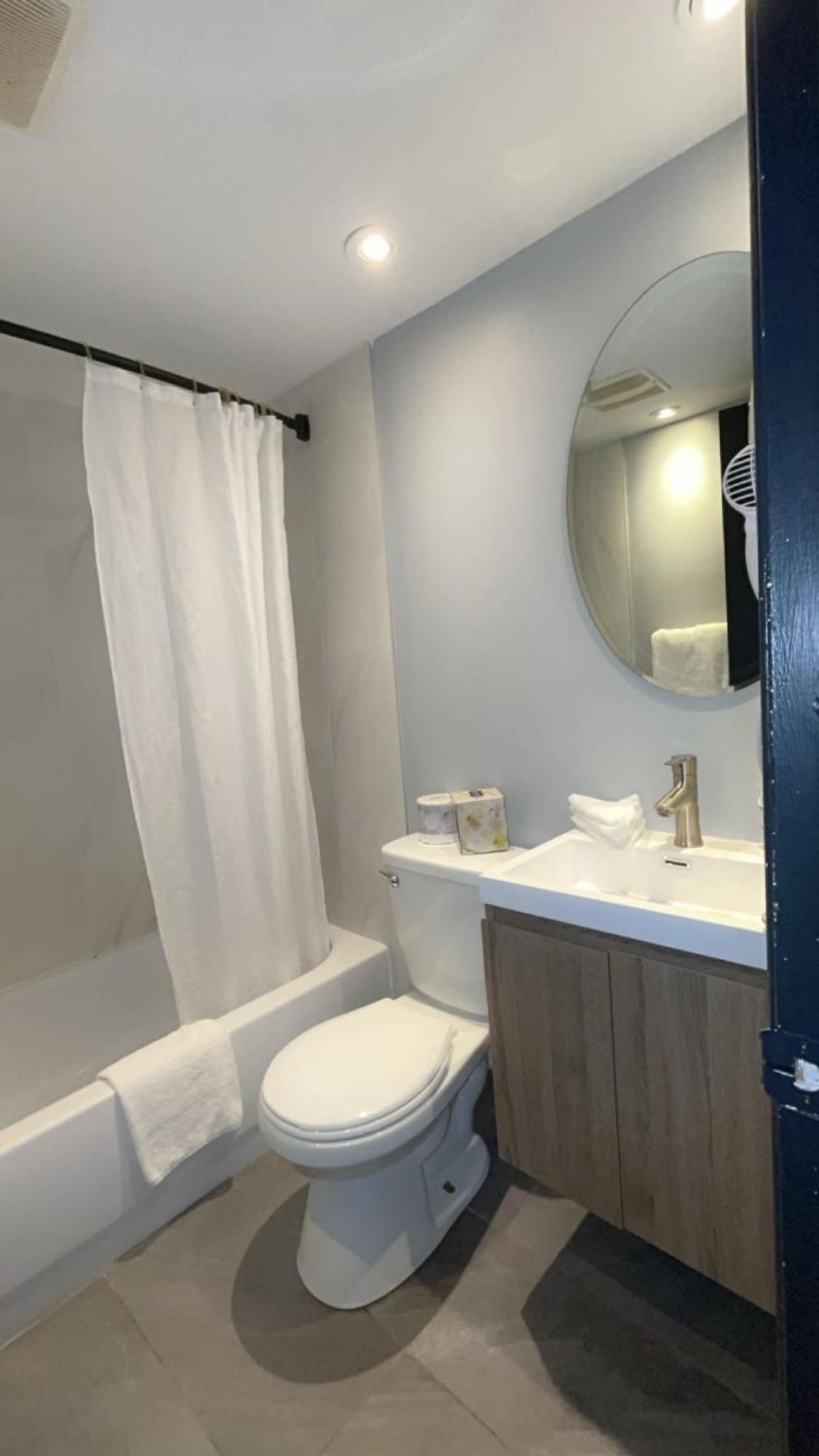 Hotel Newstar Μόντρεαλ Εξωτερικό φωτογραφία